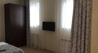 Гостевой дом Guesthouse Marusya Анапа Трехместный номер "Комфорт" с душем-1
